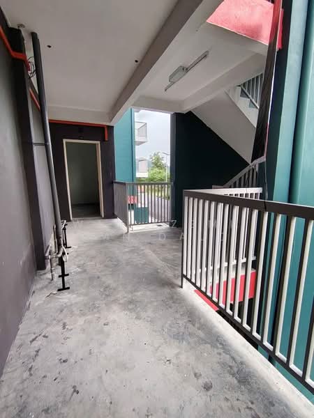 Apartment for Sale at Pangsapuri Impian Langat - Wan Azemi Wan Daud - Corridor - PropertyGuru.com.my