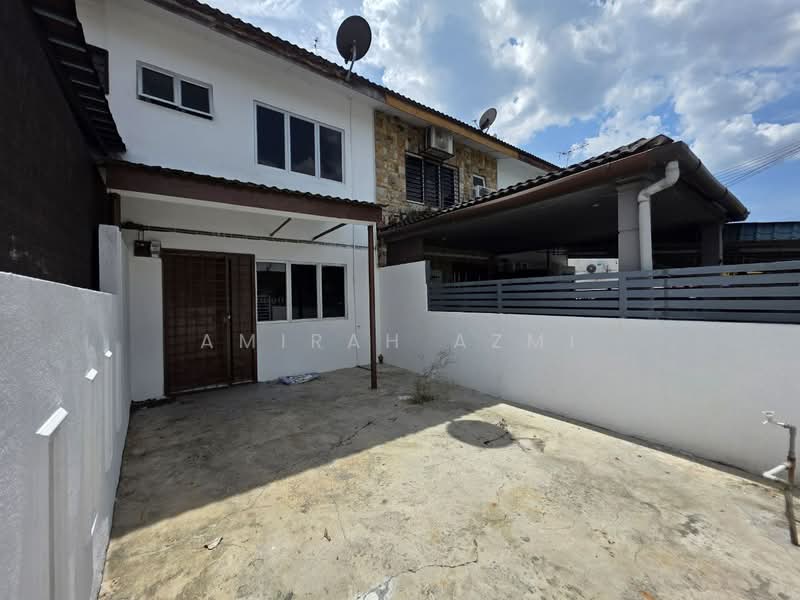 Rumah Teres 2 Tingkat untuk Disewa di Taman Sri Muda (Shah Alam) - Amirah Azmi - PropertyGuru.com.my