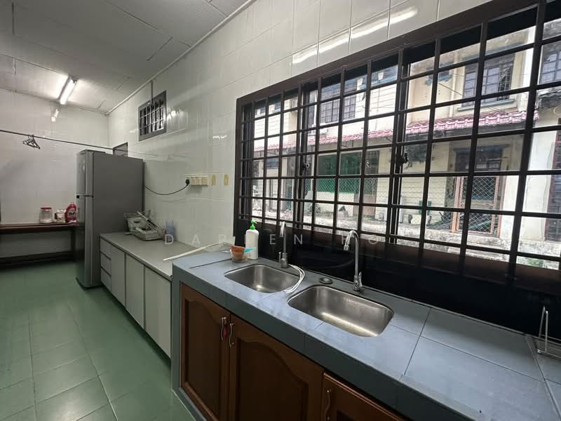 1.5-storey Terraced House for Sale in Masai (Johor) - Darren Ho - Kitchen - PropertyGuru.com.my