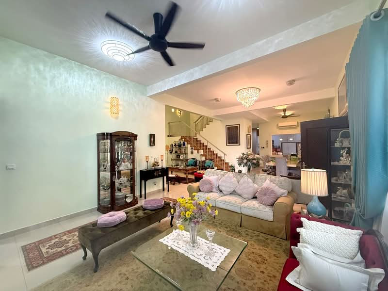 Rumah Teres untuk Dijual di Denai Alam (Shah Alam) - Akmal Adam - Living Room - PropertyGuru.com.my