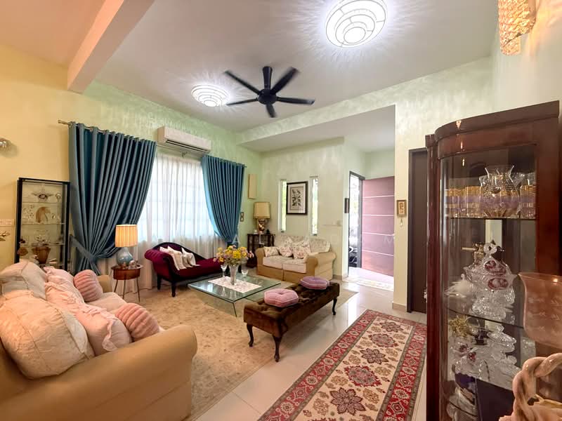 Rumah Teres untuk Dijual di Denai Alam (Shah Alam) - Akmal Adam - Living Room - PropertyGuru.com.my