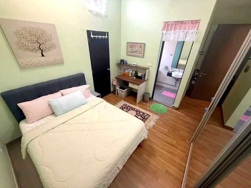 Rumah Teres untuk Dijual di Denai Alam (Shah Alam) - Akmal Adam - Bedroom - PropertyGuru.com.my