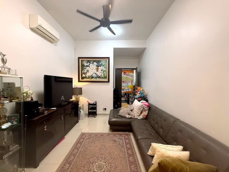 Rumah Teres untuk Dijual di Denai Alam (Shah Alam) - Akmal Adam - Living Room - PropertyGuru.com.my