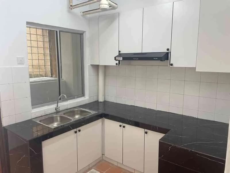 Pangsapuri untuk Disewa di Sri Ehsan - JK Leong - Kitchen - PropertyGuru.com.my