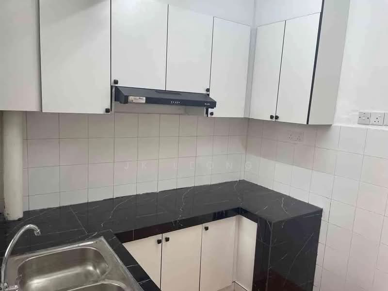 Pangsapuri untuk Disewa di Sri Ehsan - JK Leong - Kitchen - PropertyGuru.com.my