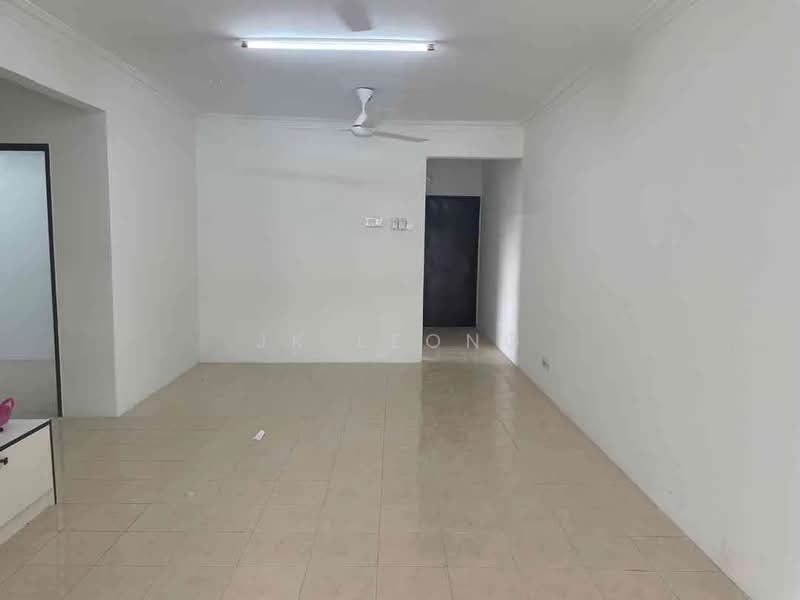 Pangsapuri untuk Disewa di Sri Ehsan - JK Leong - Living Room - PropertyGuru.com.my