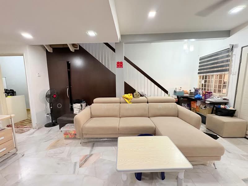 2-storey Terraced House for Sale in Bandar Baru Selayang Fasa 2a (Selayang) - Mohd Nor Fahmi - Living Room - PropertyGuru.com.my