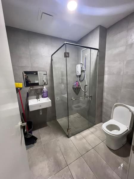 Servis Apartment untuk Disewa di Armani Soho - Yao Tan - Bathroom - PropertyGuru.com.my