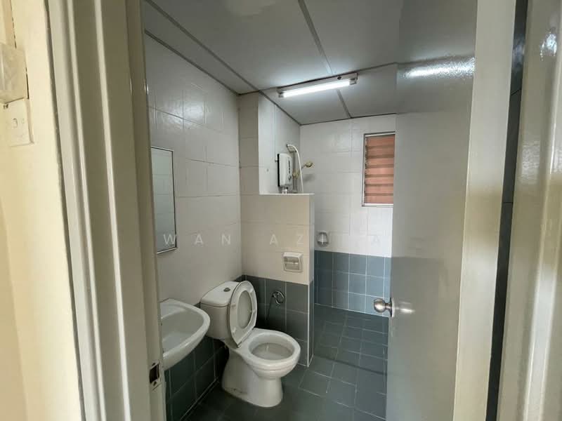 Condominium for Sale at Fortune Park (Suria Perdana) - Wan Azima - Bathroom - PropertyGuru.com.my