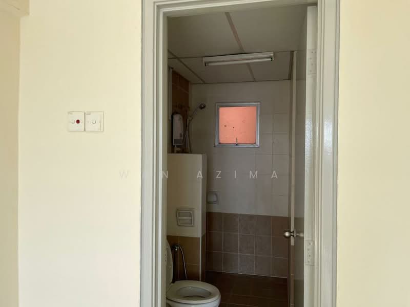 Condominium for Sale at Fortune Park (Suria Perdana) - Wan Azima - Bathroom - PropertyGuru.com.my