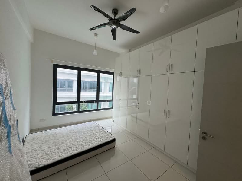 Kondominium untuk Dijual di SeTerra - Sean Lo - Bedroom - PropertyGuru.com.my