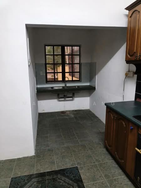 2.5-storey Terraced House for Sale in Meru Valley (Ipoh) - Mandy Phang - Kitchen - PropertyGuru.com.my