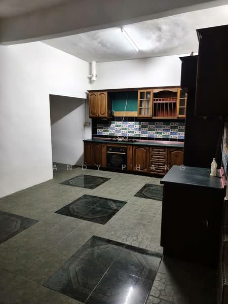 2.5-storey Terraced House for Sale in Meru Valley (Ipoh) - Mandy Phang - Kitchen - PropertyGuru.com.my