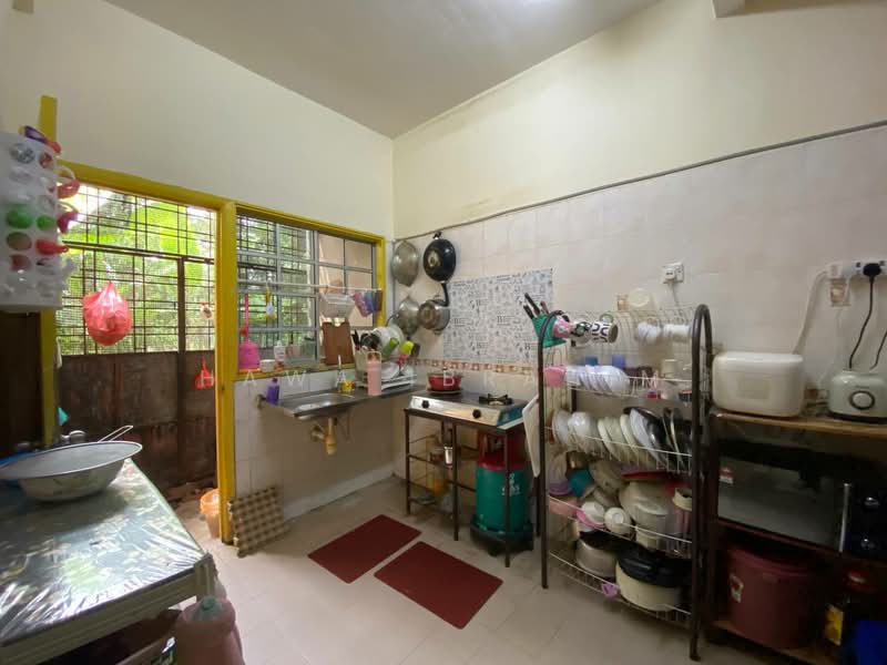Rumah Teres 2 Tingkat untuk Dijual di Bandar Baru Bangi (Selangor) - Hawa Ibrahim - Kitchen - PropertyGuru.com.my