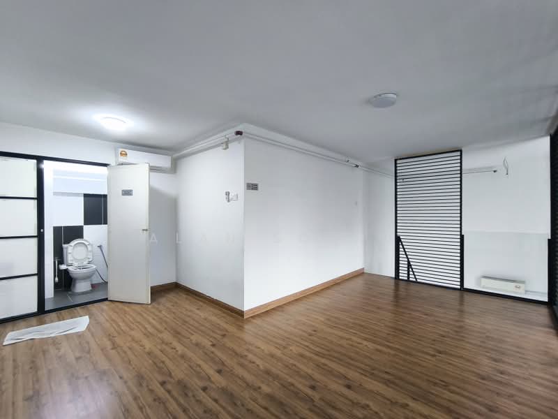 Kondominium untuk Disewa di SOHO @ Empire City - Alan Soong - Bathroom - PropertyGuru.com.my