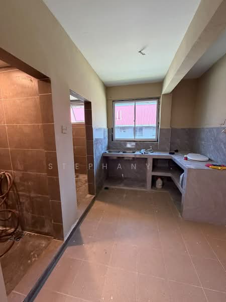 Flat for Sale at Taman Plentong Utama - Stephany . - Kitchen - PropertyGuru.com.my