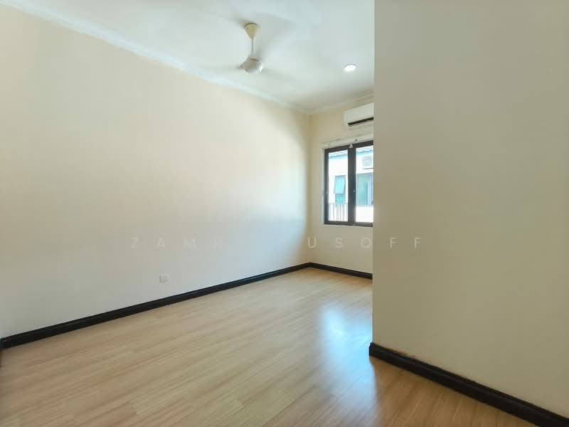 Rumah Teres 2 Tingkat untuk Dijual di Alam Nusantara (Setia Alam) - Zamri Yusoff - Interior - PropertyGuru.com.my