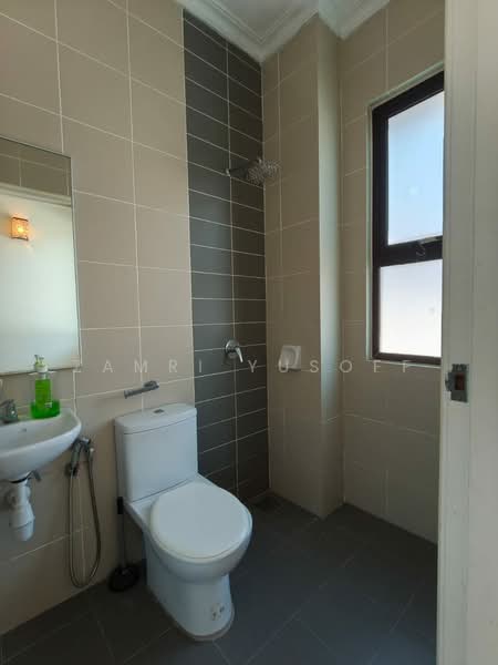 Rumah Teres 2 Tingkat untuk Dijual di Alam Nusantara (Setia Alam) - Zamri Yusoff - Bathroom - PropertyGuru.com.my