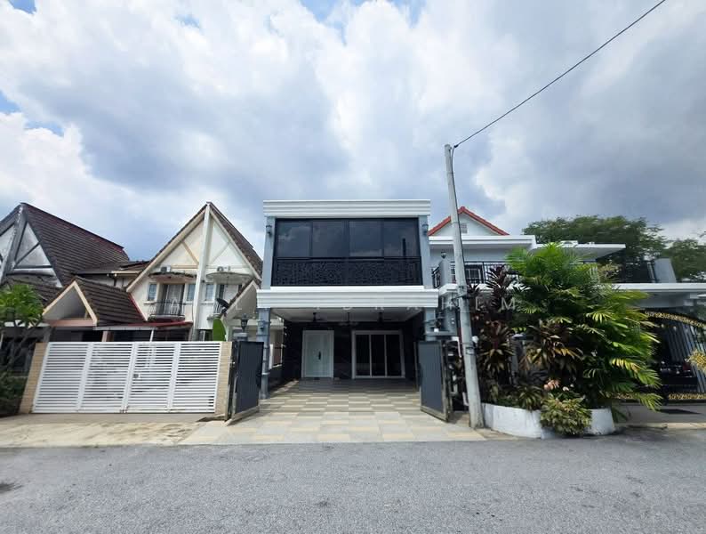 2-storey Terraced House for Sale in Taman Setiawangsa (Setiawangsa) - Azli Ibrahim - Exterior - PropertyGuru.com.my