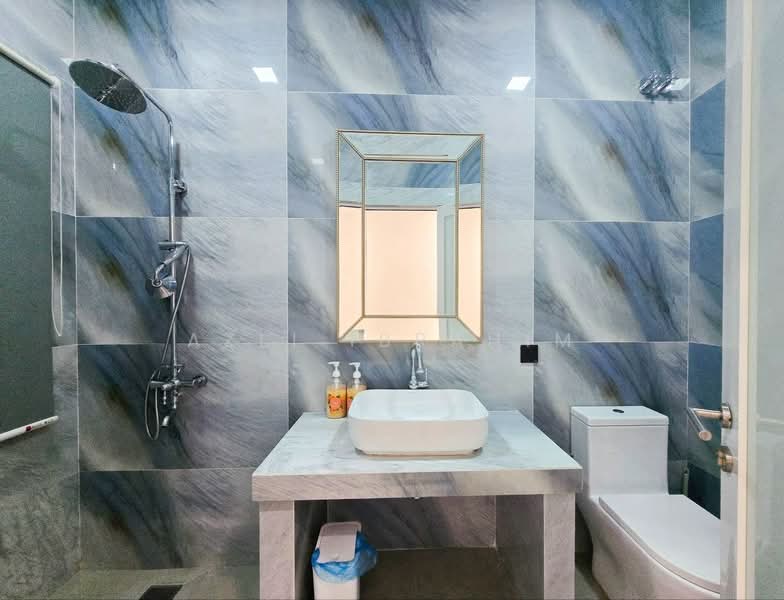 2-storey Terraced House for Sale in Taman Setiawangsa (Setiawangsa) - Azli Ibrahim - Bathroom - PropertyGuru.com.my