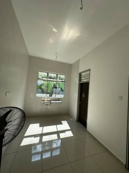 2-storey Terraced House for Sale in Johor Bahru (Johor) - Ellin Hew - Kitchen - PropertyGuru.com.my