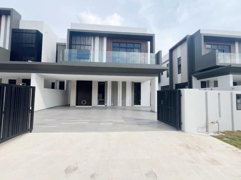 Rumah Berkembar untuk Dijual di Taman Sutera Utama (Skudai) - Tommy Tai - Exterior - PropertyGuru.com.my