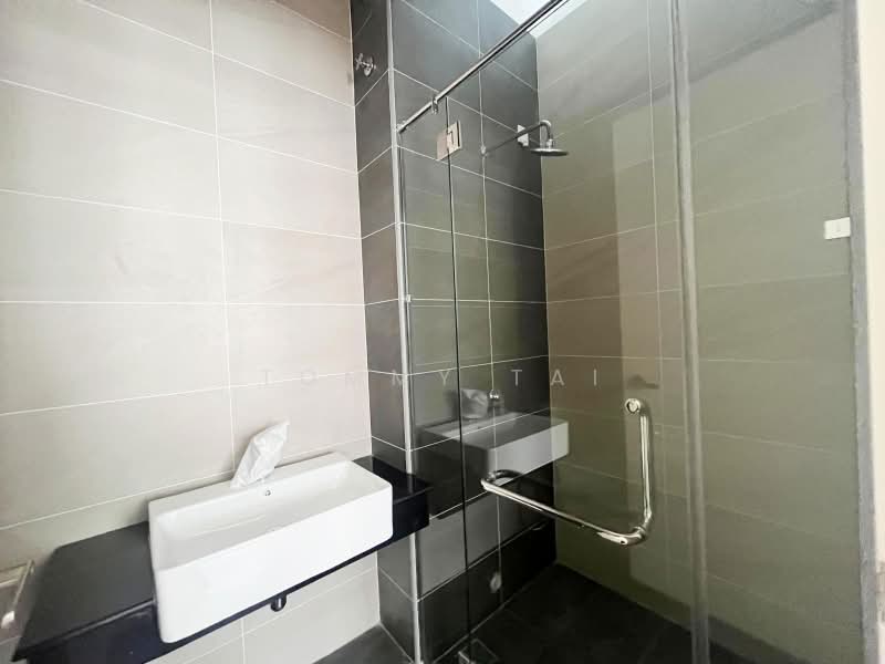 Rumah Berkembar untuk Dijual di Taman Sutera Utama (Skudai) - Tommy Tai - Bathroom - PropertyGuru.com.my