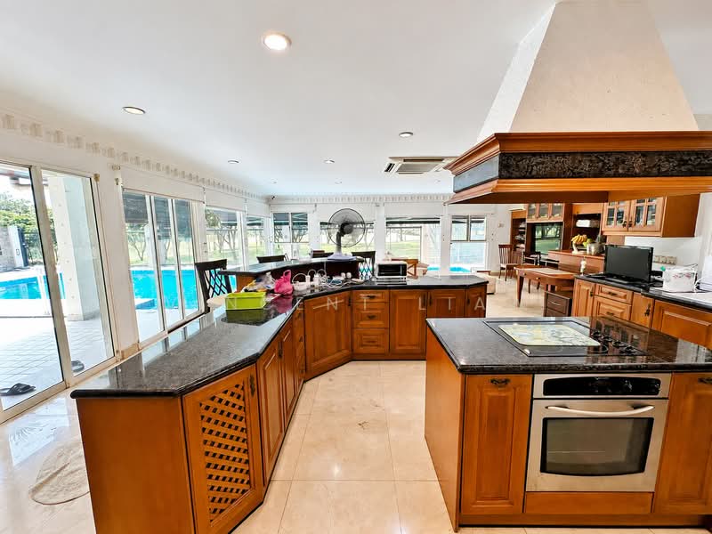 Bungalow for Sale in Tropicana (Selangor) - Vincent Liaw - Kitchen - PropertyGuru.com.my