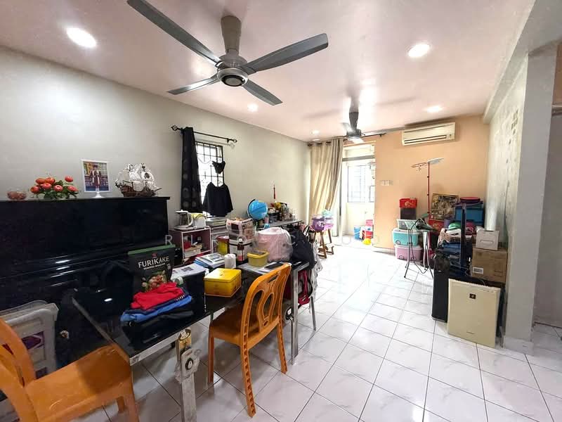 Condominium for Sale at D'aman Crimson - Riko Choo - Living Room - PropertyGuru.com.my