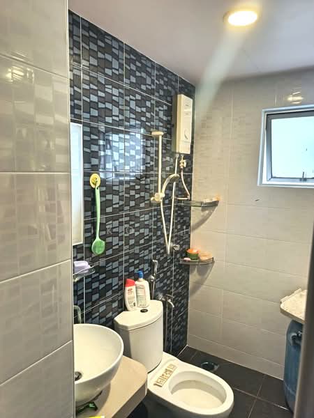 Condominium for Sale at D'aman Crimson - Riko Choo - Bathroom - PropertyGuru.com.my