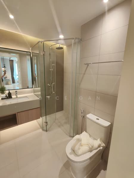 Pangsapuri untuk Dijual di R&F Princess Cove Phase 3-New Casa Suites - Joyce Gan - Bathroom - PropertyGuru.com.my