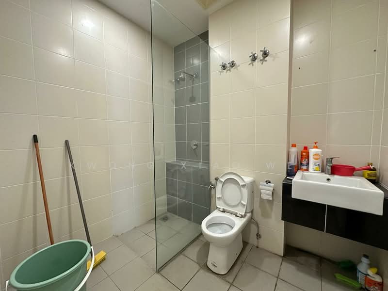 Semi-Detached House for Sale in Rawang (Selangor) - Kwong Xiao Wei - Bathroom - PropertyGuru.com.my