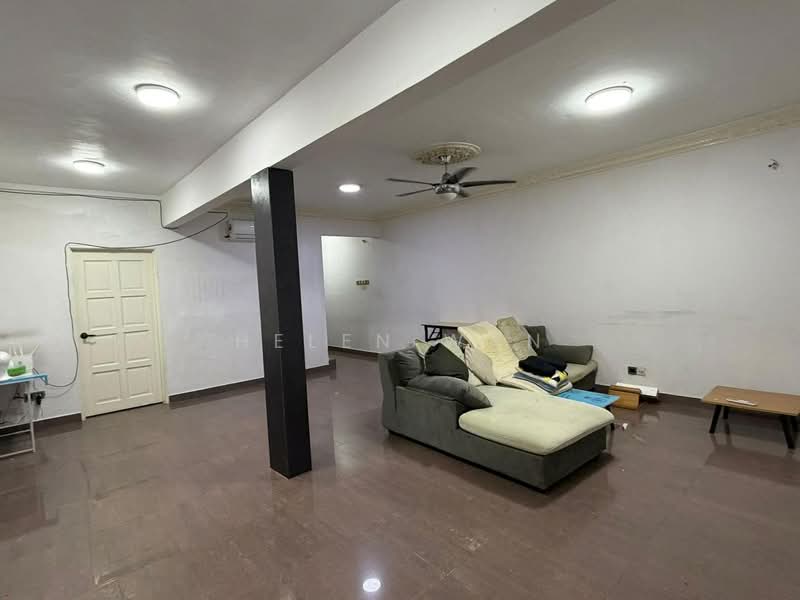 Rumah Bandar untuk Dijual di Jalan Ipoh (Kuala Lumpur) - Helen Wan - Living Room - PropertyGuru.com.my