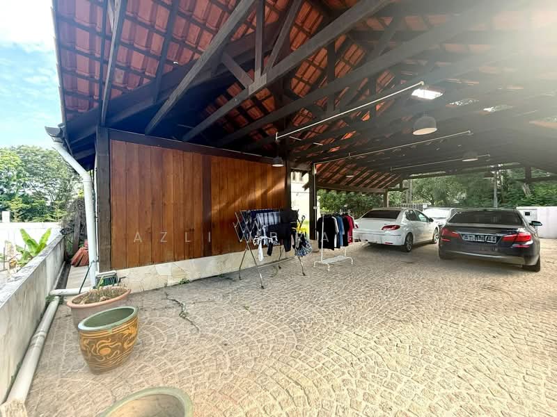 Rumah Banglo untuk Dijual di Seksyen 11 (Shah Alam) - Azli Ibrahim - Exterior - PropertyGuru.com.my
