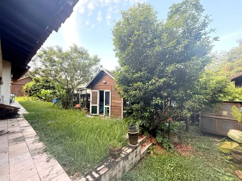 Rumah Banglo untuk Dijual di Seksyen 11 (Shah Alam) - Azli Ibrahim - Exterior - PropertyGuru.com.my
