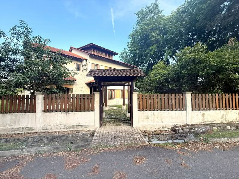 Rumah Banglo untuk Dijual di Seksyen 11 (Shah Alam) - Azli Ibrahim - Exterior - PropertyGuru.com.my
