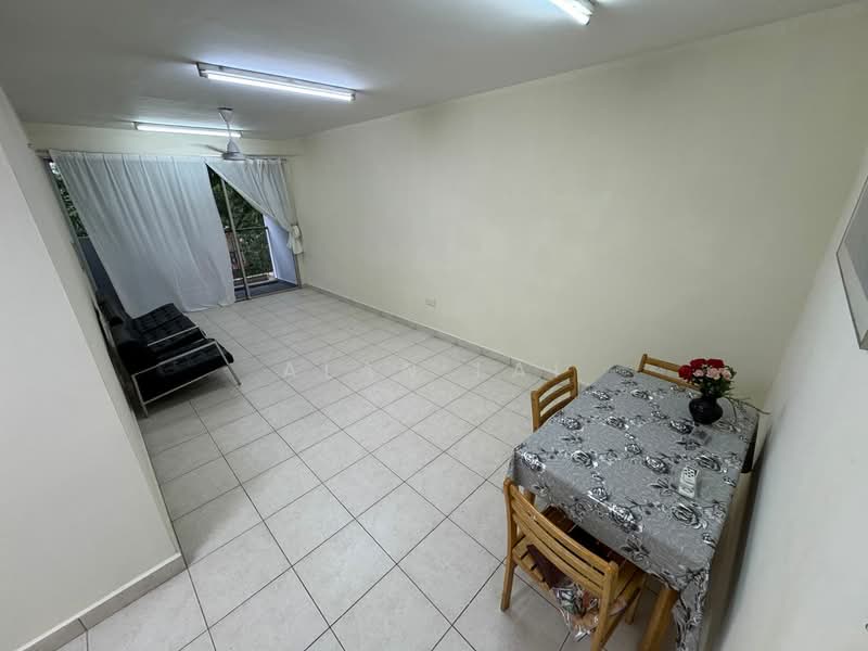 Kondominium untuk Dijual di Cyberia Smart Homes - Alan Lai - Living Room - PropertyGuru.com.my