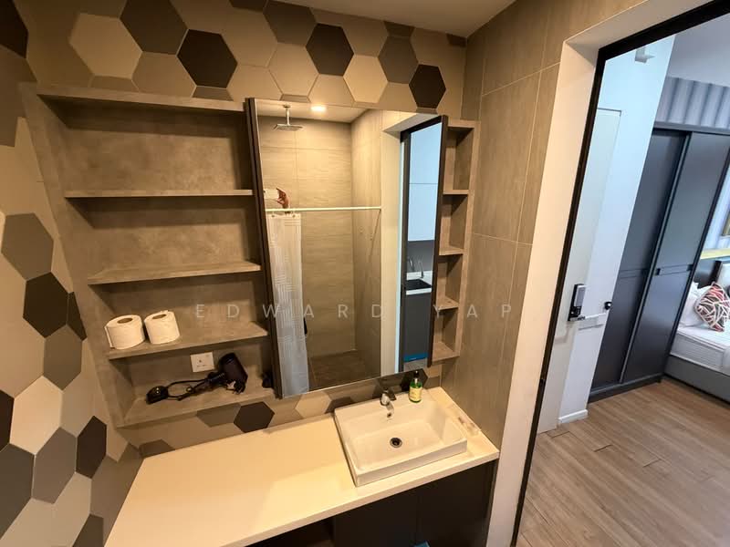 Servis Apartment untuk Dijual di Ceylonz Suites - Edward Yap - Bathroom - PropertyGuru.com.my