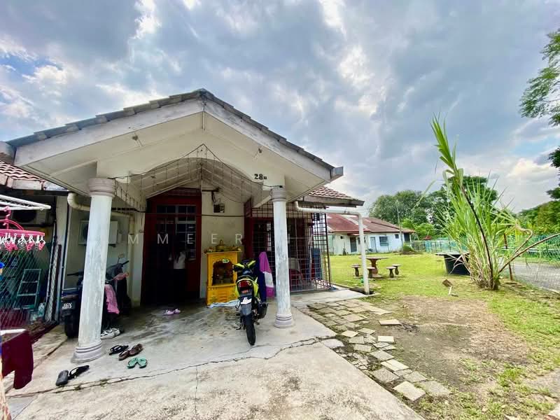 Rumah Teres 1 Tingkat untuk Dijual di Bandar Baru Bangi (Selangor) - Ammeer Nadzrai - Exterior - PropertyGuru.com.my