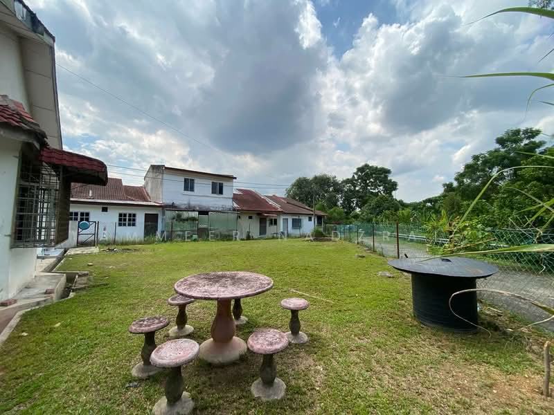 Rumah Teres 1 Tingkat untuk Dijual di Bandar Baru Bangi (Selangor) - Ammeer Nadzrai - Exterior - PropertyGuru.com.my