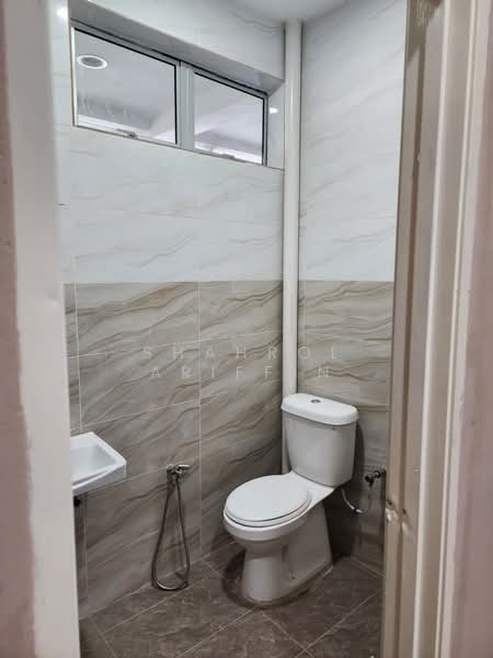 Rumah Berkembar untuk Dijual di Taman Sutera Suria (Sungai Petani) - Shahrol Ariffin - Bathroom - PropertyGuru.com.my