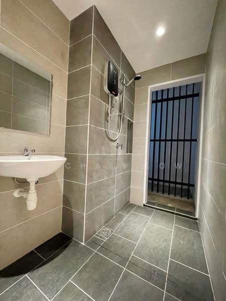 Service Residence for Sale at EDUSENTRAL - Michael Low - Bathroom - PropertyGuru.com.my