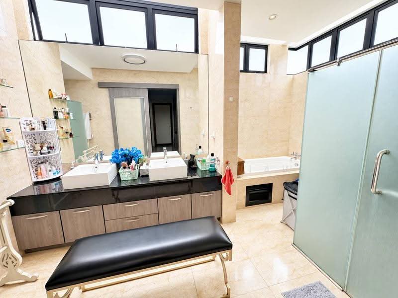 Bungalow House for Sale in Tropicana (Selangor) - Vincent Liaw - Bathroom - PropertyGuru.com.my