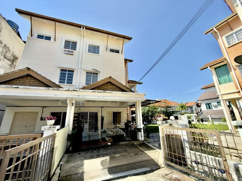 Rumah Teres 3 Tingkat untuk Dijual di Ukay Perdana (Ulu Kelang) - Azli Ibrahim - Exterior - PropertyGuru.com.my