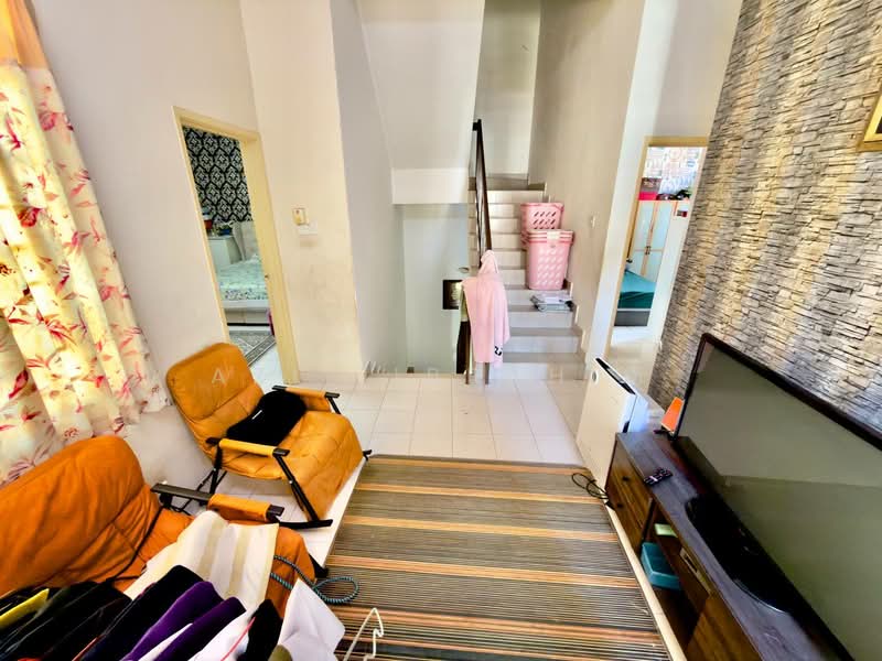 Rumah Teres 3 Tingkat untuk Dijual di Ukay Perdana (Ulu Kelang) - Azli Ibrahim - Living Room - PropertyGuru.com.my