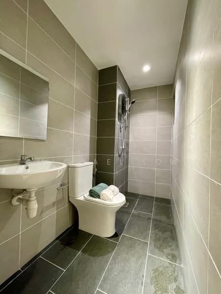 Servis Apartment untuk Dijual di EDUSENTRAL - Michael Low - Bathroom - PropertyGuru.com.my
