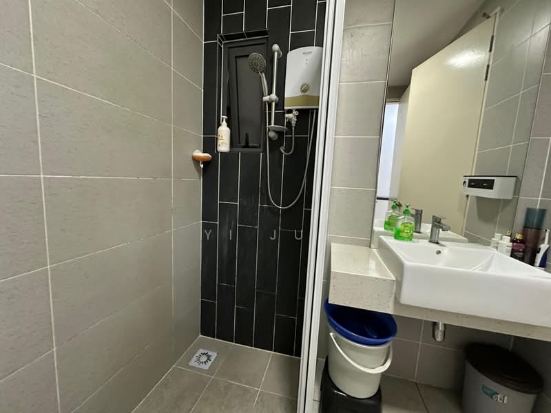 Service Residence for Rent at The Cruise Residence - Yi Jun - Bathroom - PropertyGuru.com.my