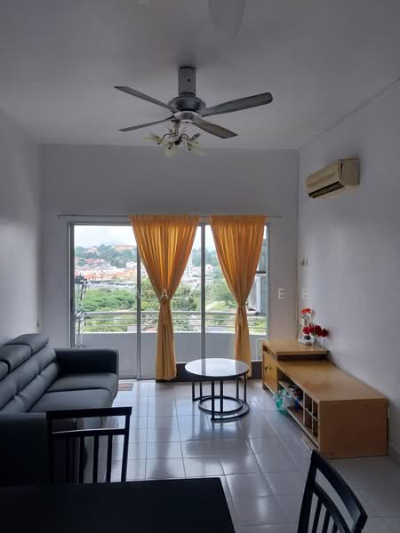 Pangsapuri untuk Disewa di University Place (Plaza Ivory) - Edward Lee - Living Room - PropertyGuru.com.my