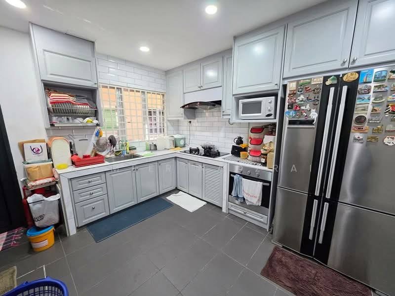 Rumah Teres 2 Tingkat untuk Dijual di TAMAN PUCHONG UTAMA (Puchong) - Ammeer Nadzrai - Kitchen - PropertyGuru.com.my
