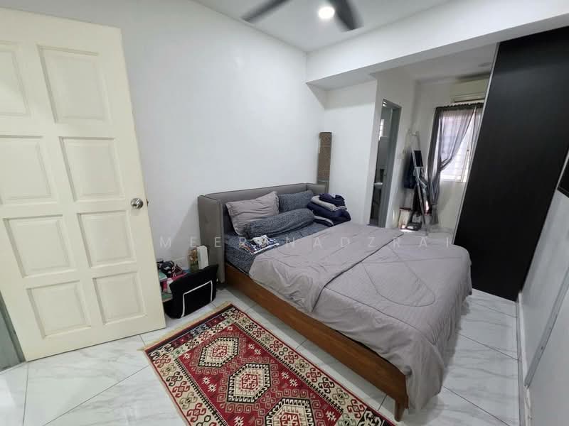 Rumah Teres 2 Tingkat untuk Dijual di TAMAN PUCHONG UTAMA (Puchong) - Ammeer Nadzrai - Bedroom - PropertyGuru.com.my